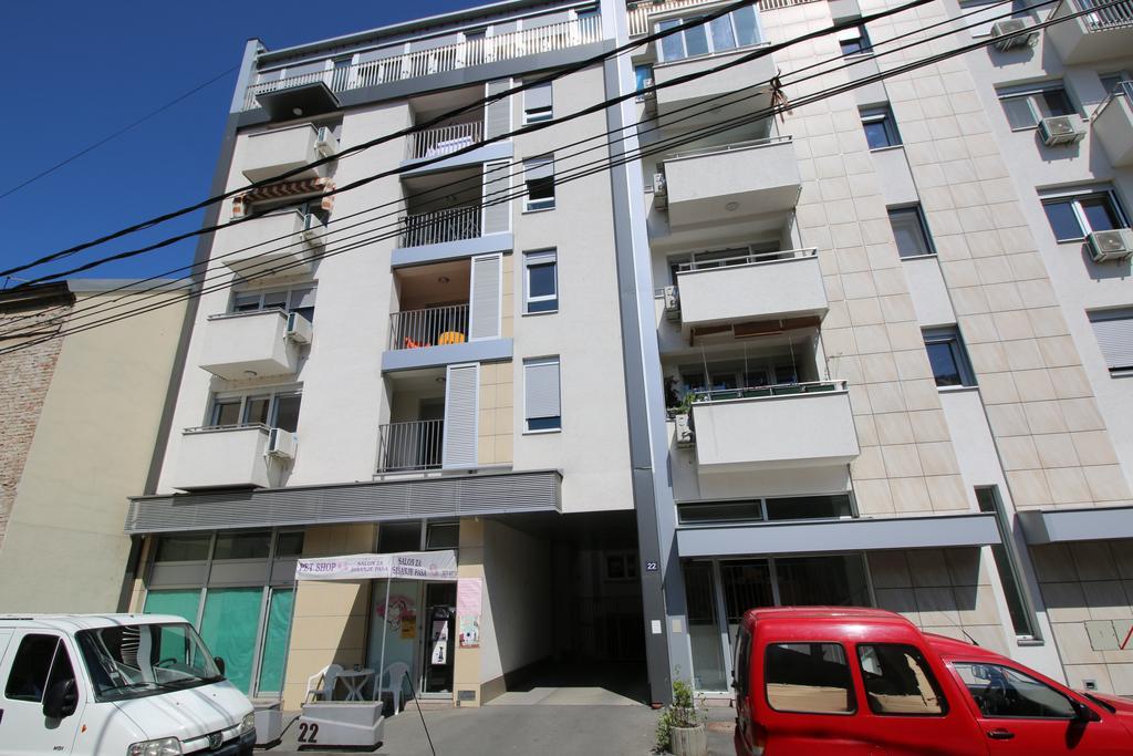 Shining Apartamento Belgrado Exterior foto