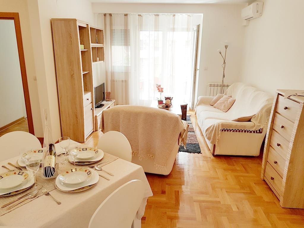 Shining Apartamento Belgrado Exterior foto
